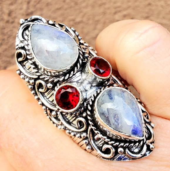 New Rainbow Moonstone & Garnet 925 Silver Statement Ring. - Picture 2 of 14